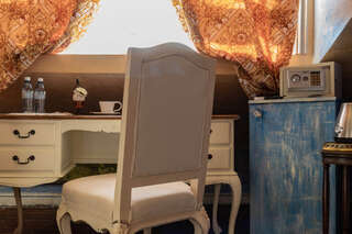 Гостиница Buen Retiro Калининград Стандарт номер  28 STUDIO VAN GOGH-3